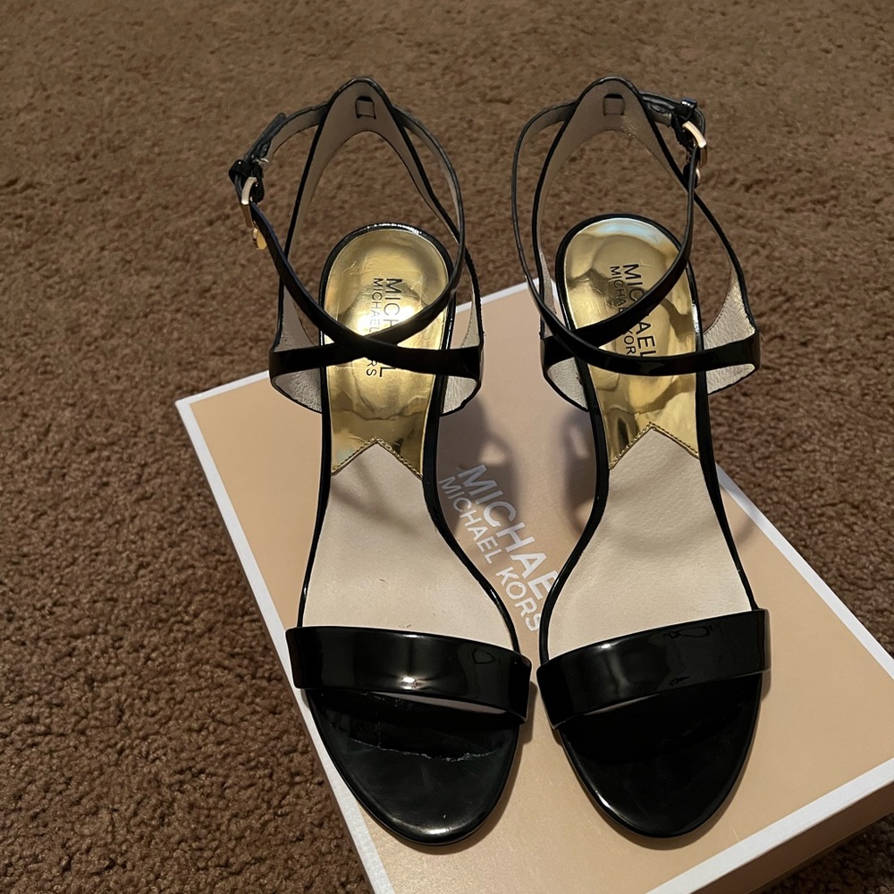 Beautiful Brand New Michael by Michael Kors Patent Leather Heels